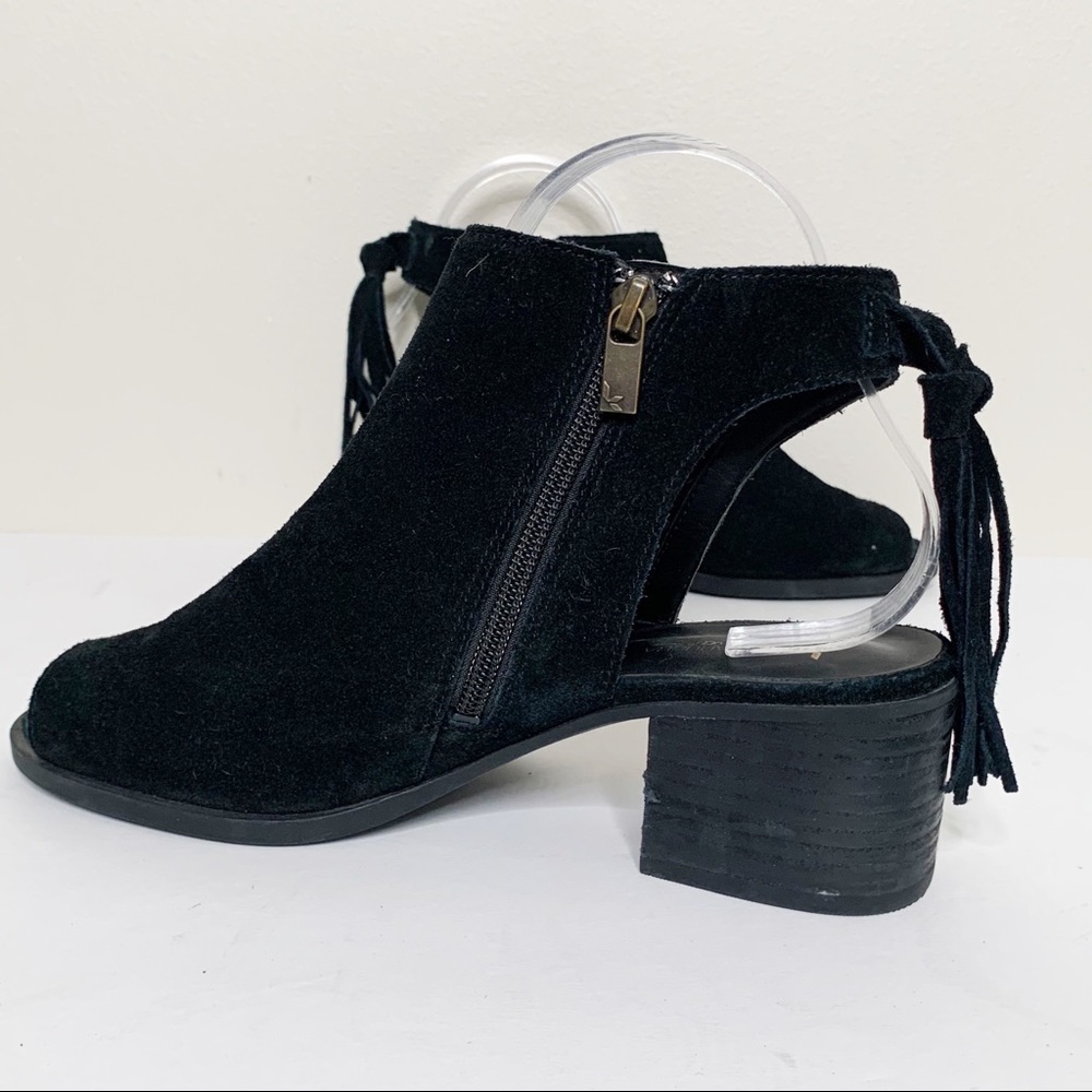 Koolaburra by Ugg Lens Tassle Black Suede Bootie - Picture 7 of 9